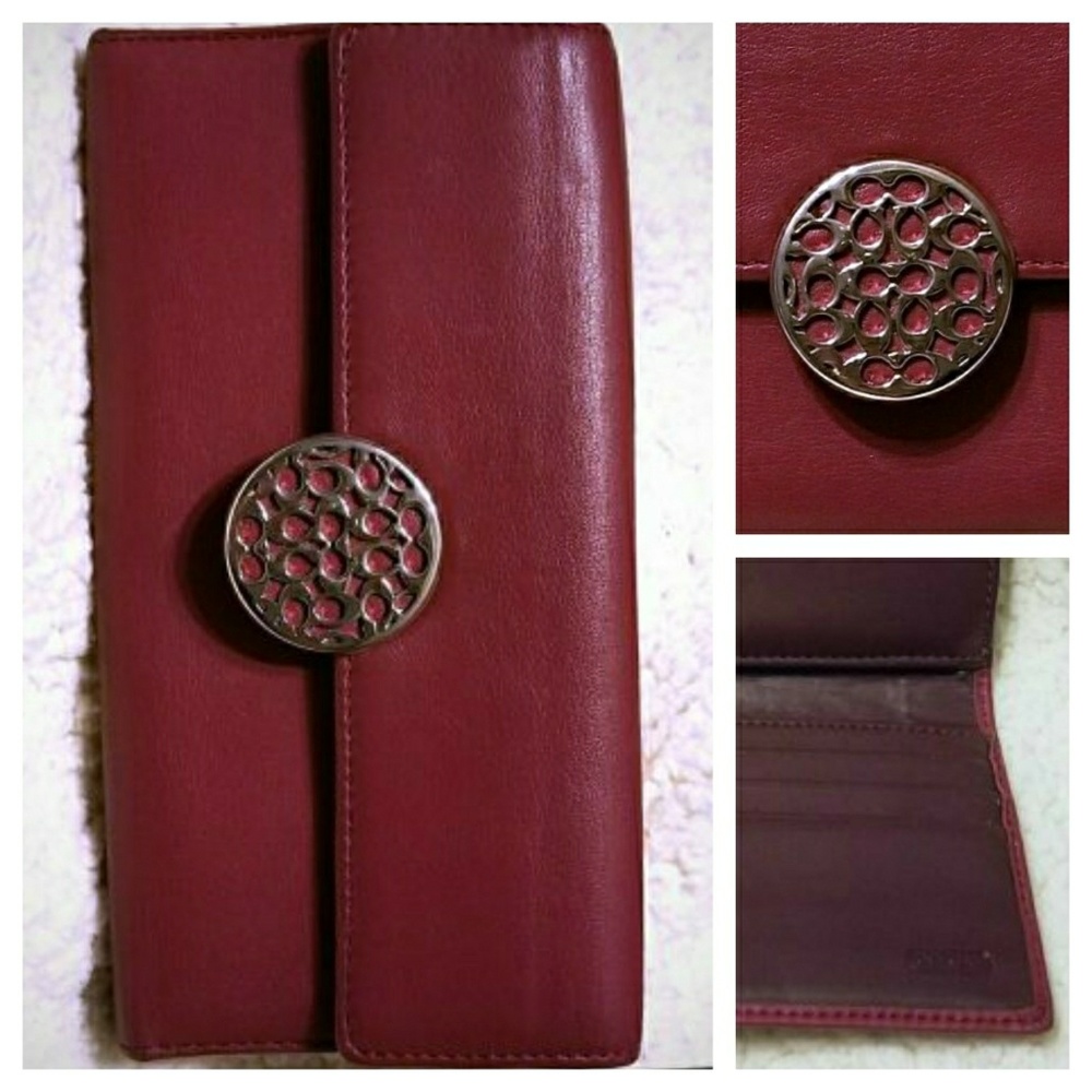 Coach Alexandria Envelope Wallet